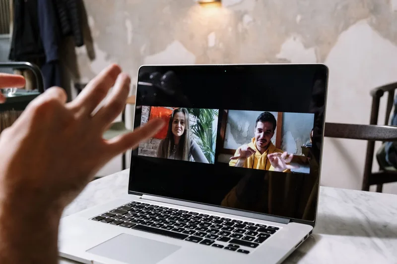 Ecommerce seller onboarding a new hire over a video call